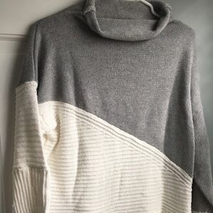 Patchwork Half Turtleneck Pullover